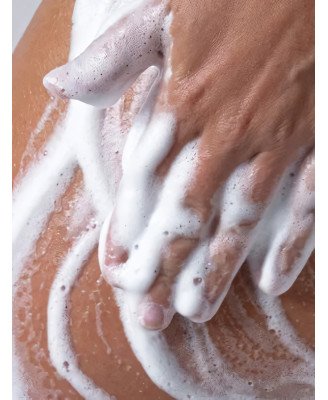 Gel lavant mains et corps ambre patchouli ROOSEEL - application